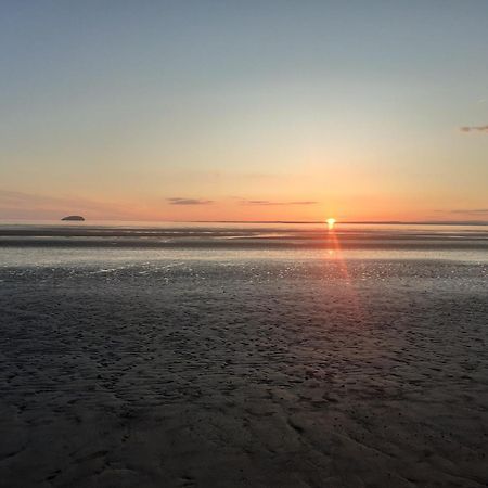 Characterful Cottage Near The Sea, Beach, Pier & Shops Weston-super-Mare Bagian luar foto