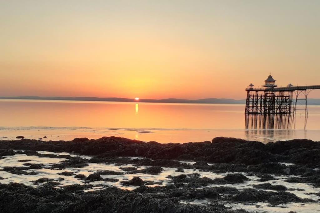 Characterful Cottage Near The Sea, Beach, Pier & Shops Weston-super-Mare Bagian luar foto