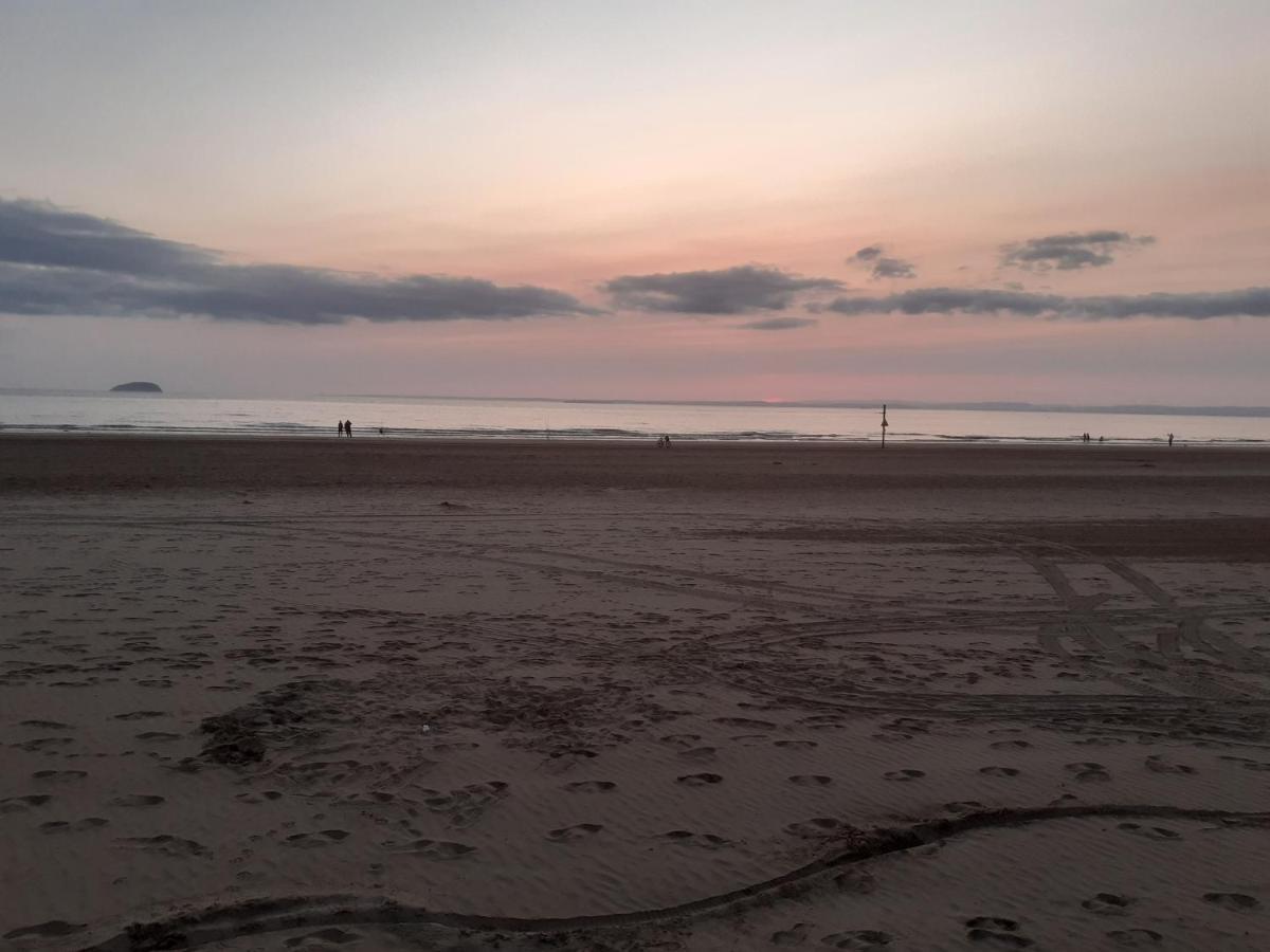 Characterful Cottage Near The Sea, Beach, Pier & Shops Weston-super-Mare Bagian luar foto